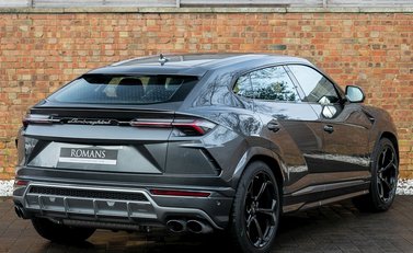 Lamborghini Urus 7