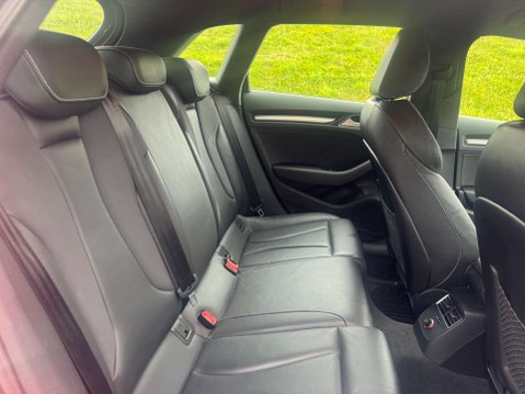 Audi S3 2.0 S3 Sportback Nav Quattro 4WD 5dr 9