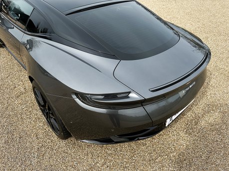 Aston Martin DB11 4.0L V8 Coupe 27