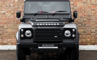 Land Rover Defender 90 Autobiography Edition 4