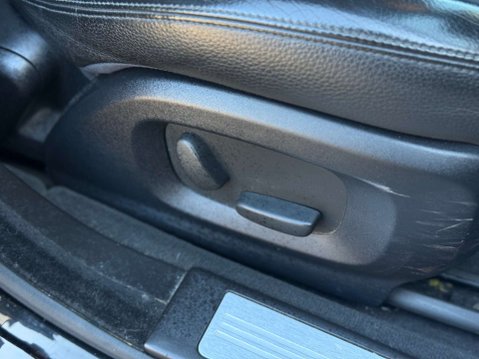 Jaguar XF 2.2d SE Saloon 4dr Diesel Auto Euro 5 (s/s) (190 ps) 46