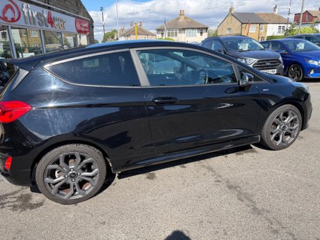 Ford Fiesta ST-LINE 21