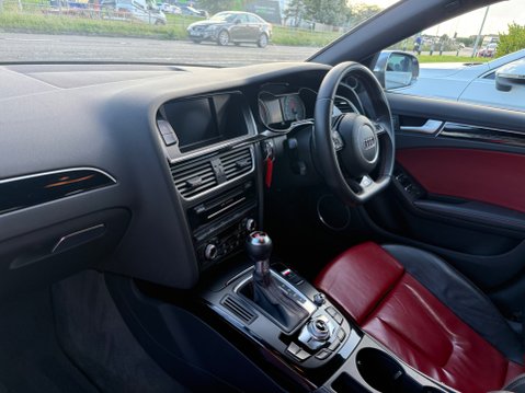 Audi S4 S4 AVANT QUATTRO BLACK EDITION 9