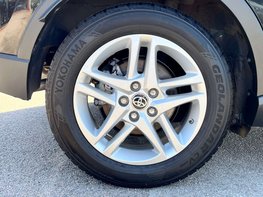 Toyota C-HR 1.8 C-HR Icon HEV CVT 5dr 14