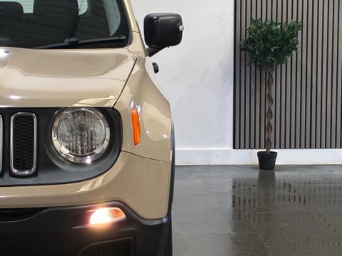 Jeep Renegade 1.6 E-TorQ Sport Euro 6 (s/s) 5dr 42