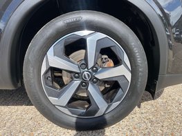Nissan Qashqai 1.3 Qashqai N-Connecta DiG-T MHEV 5dr 16