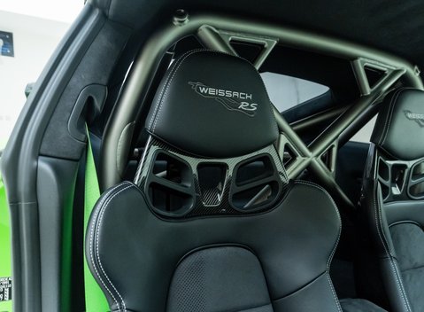 Porsche 911 GT3 RS Weissach (991.2) 13