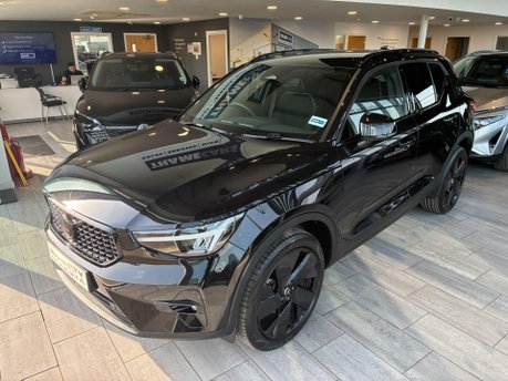 Volvo XC40 2.0 B4 MHEV Plus Black Edition DCT Auto Euro 6 (s/s) 5dr