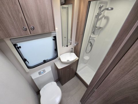 Compass Casita 586  9
