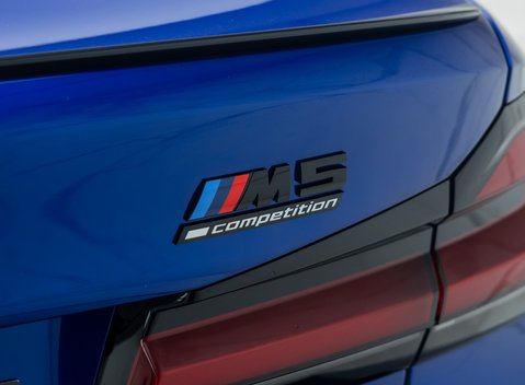 BMW M5 COMPETITION 37