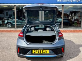 Hyundai IONIQ 1.6 IONIQ Premium SE FHEV Semi-Auto 5dr 82