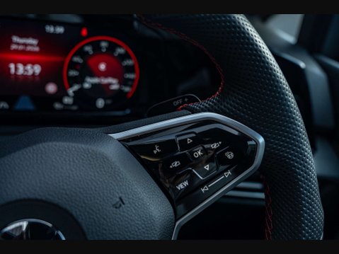 Volkswagen Golf 2.0 Golf GTi Clubsport 45 TSi Semi-Auto 5dr 12