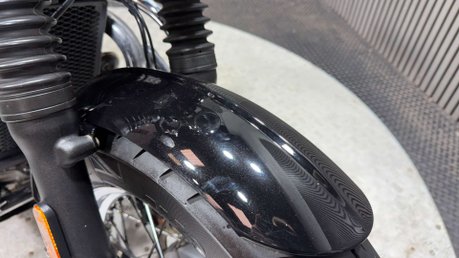 Triumph Speedmaster 2019 ONLY 24K LONG MOT PANNIERS SISSY BAR CRUISER ROADSTER 41