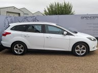 Ford Focus ZETEC NAVIGATOR TDCI 10