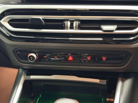 BMW M4 3.0 BiTurbo Competition Coupe 2dr Petrol Steptronic M xDrive Euro 6 (s/s) ( 35