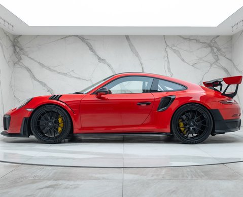 Porsche 911 GT2 RS Weissach (991) 