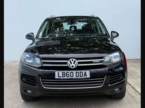 Volkswagen Touareg 3.0 Touareg V6 TSi Hybrid Auto 4WD 5dr 8