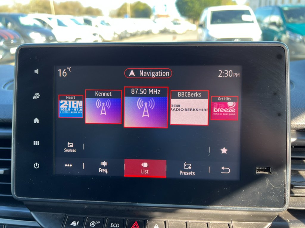 2022 Renault TraficLWB L2H1 Sport L130 Air Con Alloys Nav Sensors EURO 6 NO VAT — thumbnail 37 of 51