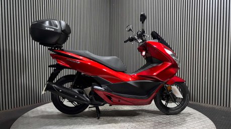Honda PCX WW PCX 125 2016 ONLY 13K 1 OWNER LONG MOT WARRANTY 125CC 1