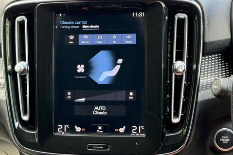 Volvo XC40 D4 R-DESIGN PRO AWD 39