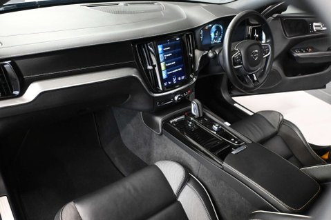 Volvo V60 2.0 V60 Polestar Engineered T8 Recharge AWD Auto 4WD 5dr 45