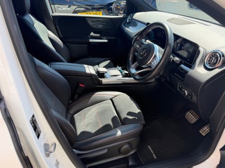 Mercedes-Benz B Class B 220 4MATIC AMG LINE PREMIUM 18