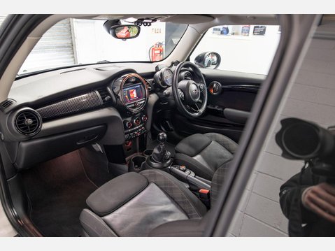 Mini Hatch 2.0 Cooper S Euro 6 (s/s) 3dr 63