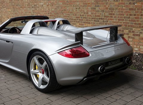 Porsche Carrera GT 10