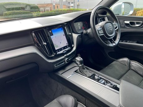Volvo XC60 2.0 D4 R-Design Pro Auto AWD Euro 6 (s/s) 5dr 72