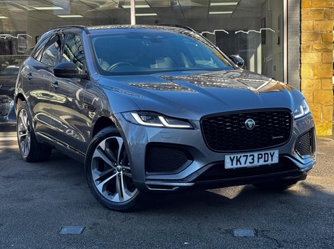 Jaguar F-Pace R-DYNAMIC HSE BLACK 9