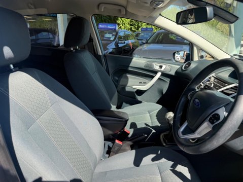 Ford Fiesta 1.4 TDCi DPF Titanium 5dr 22