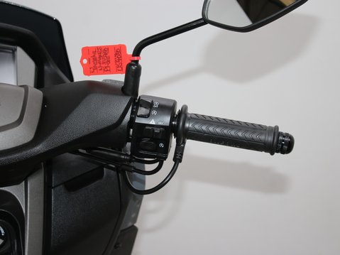 Yamaha Nmax 125 GPD125-A ABS 18