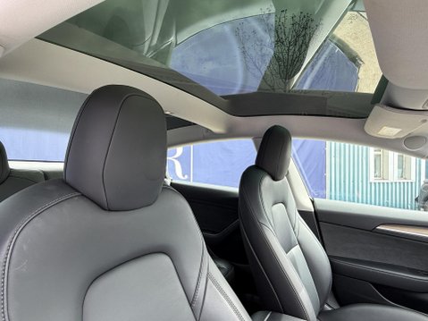 Tesla Model 3 Saloon 4dr Electric Auto RWD (241 bhp) 39