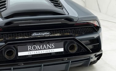 Lamborghini Huracan LP640-4 EVO 19