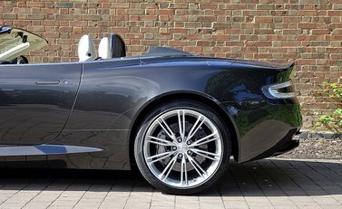 Aston Martin DB9 Volante 7