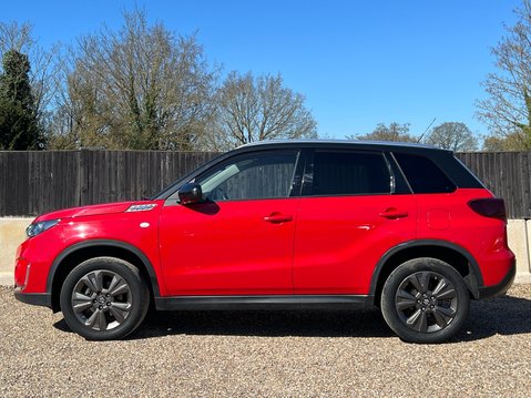 Suzuki Vitara SZ-T BOOSTERJET MHEV 6