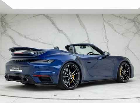 Porsche 911 (992) Turbo S Cabriolet 10