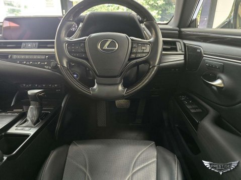 Lexus Es 2.5 300h Takumi E-CVT Euro 6 (s/s) 4dr 56