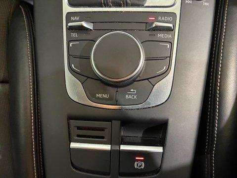 Audi A3 1.6 TDI S line S Tronic Euro 6 (s/s) 4dr (Nav) 32