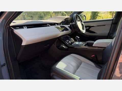 Land Rover Range Rover Evoque 2.0 Range Rover Evoque First Edition D Auto 4WD 5dr 9