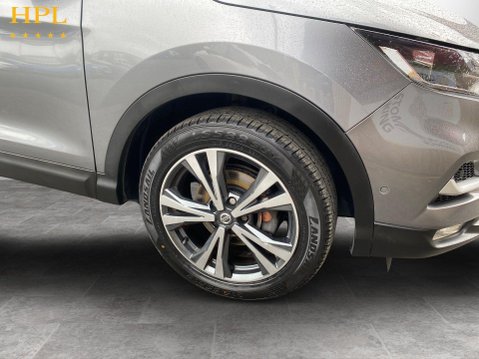 Nissan Qashqai 1.5 dCi N-Connecta SUV 5dr Diesel Manual Euro 6 (s/s) (115 ps) 10