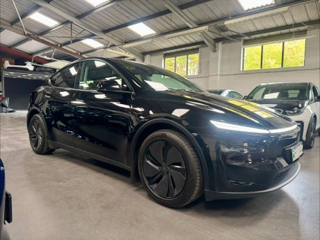 Tesla Model Y PREMIUM LONG RANGE AWD Diamond Black GROK AI Heated & Vented Seats 1 Owner