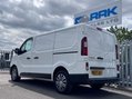 Renault Trafic 2.0 dCi ENERGY 28 Business+ Panel Van 5dr Diesel Manual SWB Standard Roof E 30