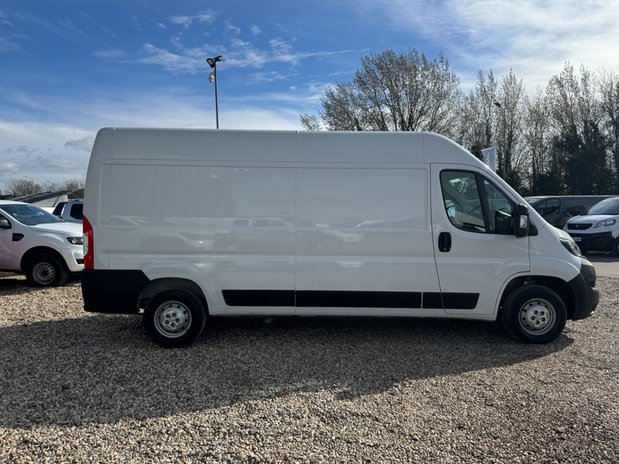 Peugeot Boxer LWB L3H2 [SOLD MM] Medium Roof Pro Premium Plus 335 Air Con Nav Sensors EUR 5