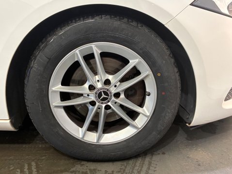 Mercedes-Benz A Class 1.5 A180d SE 7G-DCT Euro 6 (s/s) 5dr 34