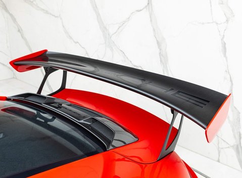 Porsche 911 GT2 RS (991) 41