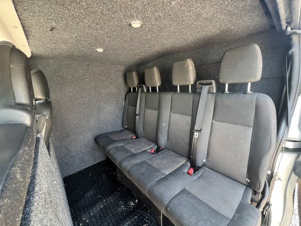 Renault Trafic Crew Cab (SOLD) SWB L1H1 Sport SL28 Air Con Alloys Sensors Tow Bar EURO 6 N 12