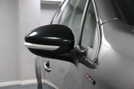 Peugeot 2008 S/S GT LINE 33