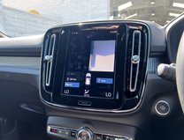 Volvo XC40 1.5 T3 R-Design SUV 5dr Petrol Auto Euro 6 (s/s) (163 ps) 36