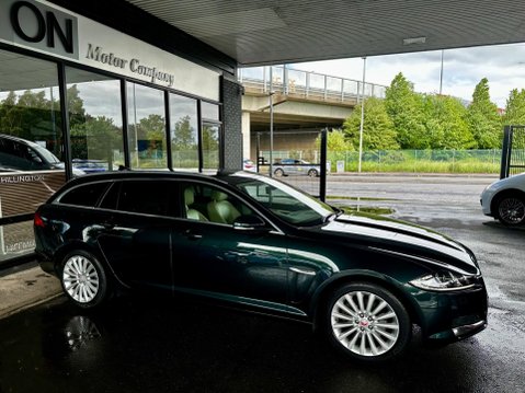 Jaguar XF 2.2d Luxury Sportbrake Auto Euro 5 (s/s) 5dr 38